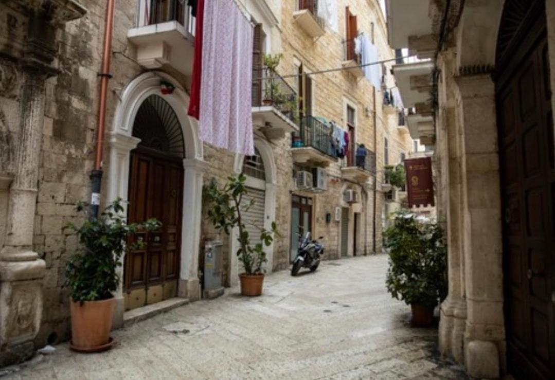 Lc Luxury Apartment Bari Exterior photo